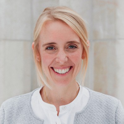 Dr. Elisa Heising
